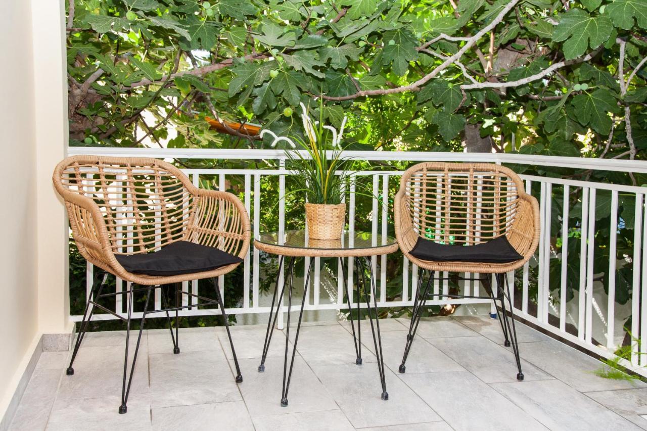 Sunny And Minimal Apt In Glyfada With 3 Bdrm Athens Ngoại thất bức ảnh