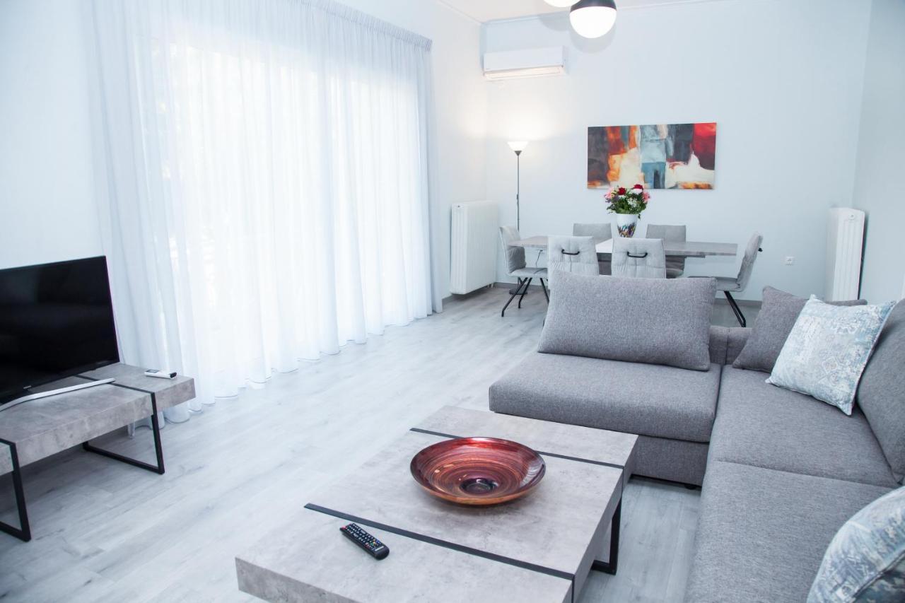 Sunny And Minimal Apt In Glyfada With 3 Bdrm Athens Ngoại thất bức ảnh